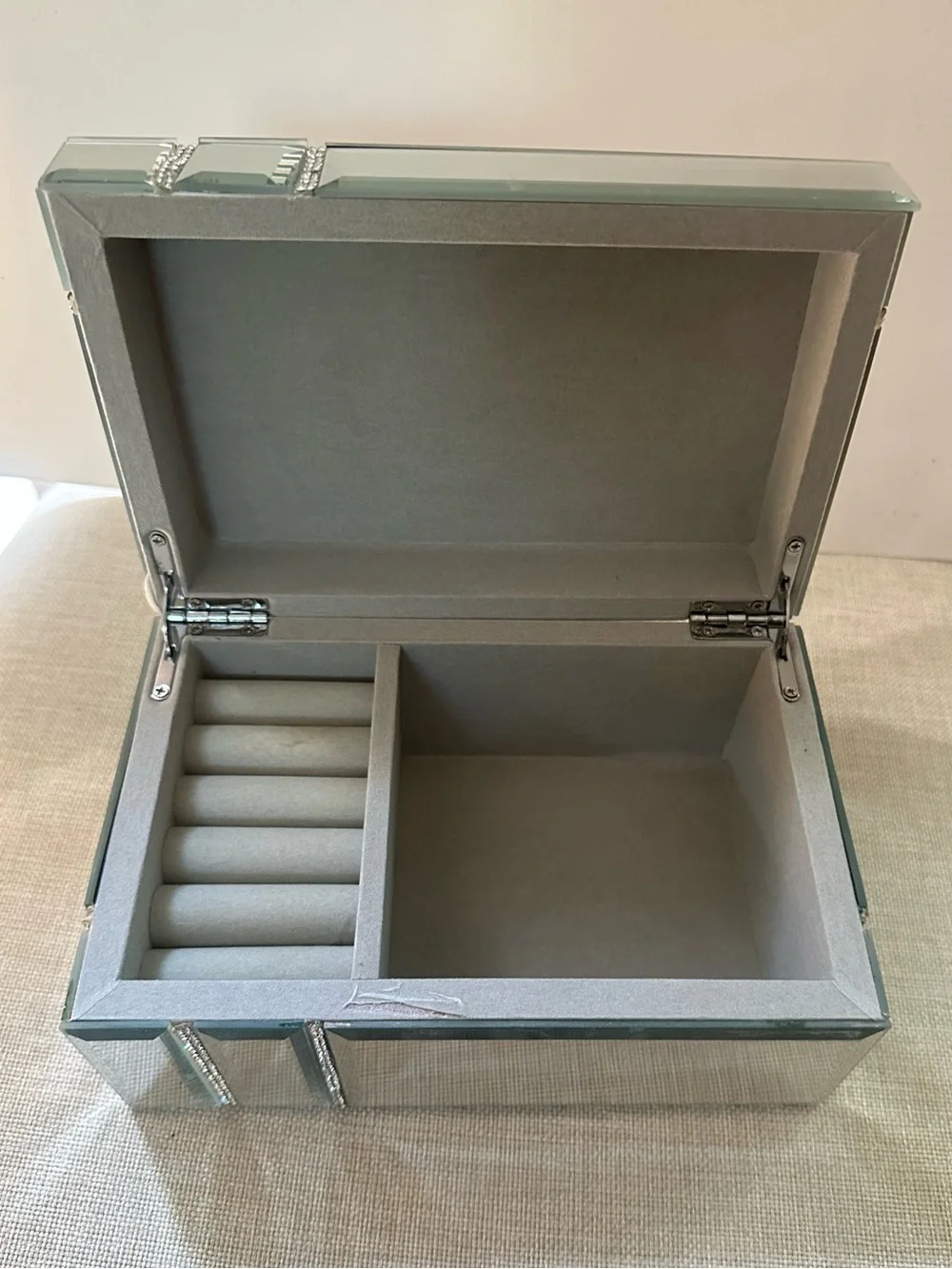 NWT TAHARI Mirrored Jewelry Box with Rhinestone Trim - Silver